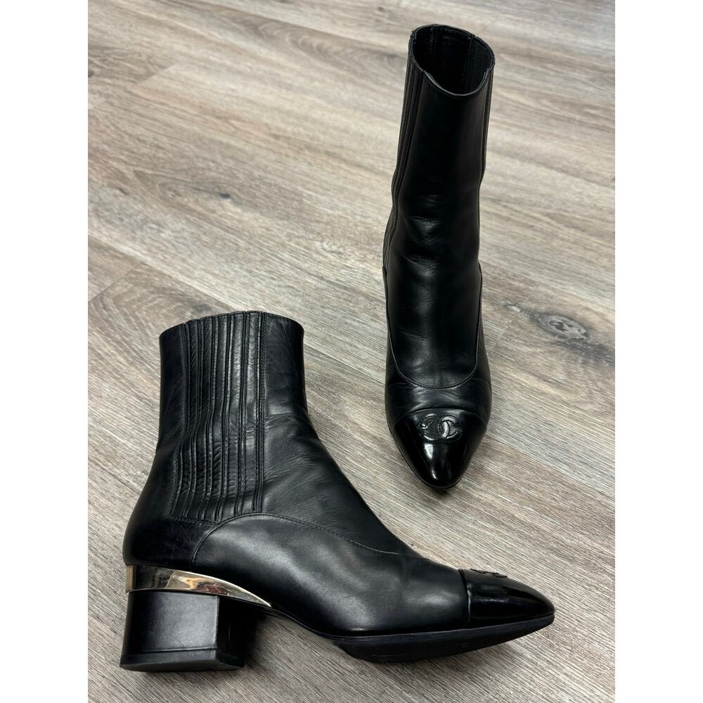 CHANEL Black Lambskin Leather Elastic Cap Toe Short Ankle Boots Sz. 37C